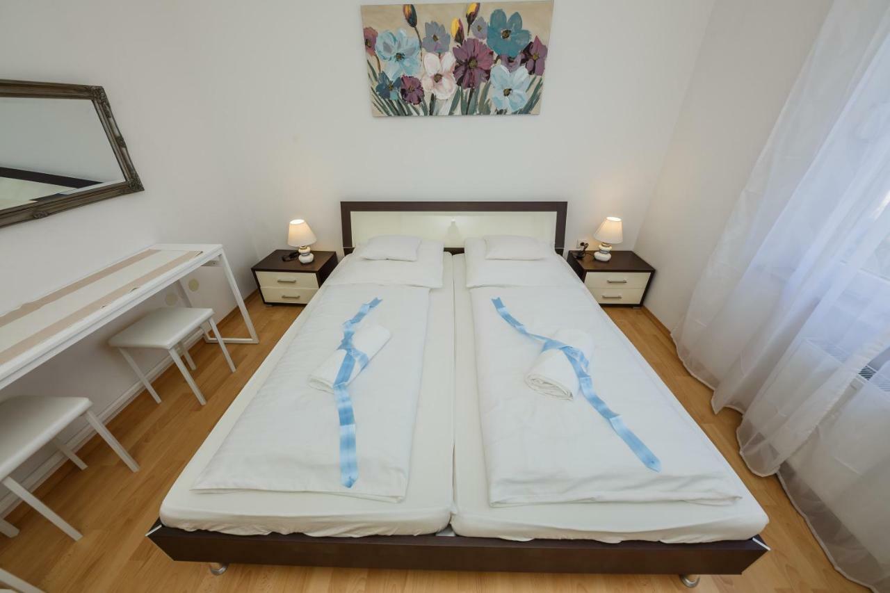 Apartman Lucija Kaštela Екстериор снимка