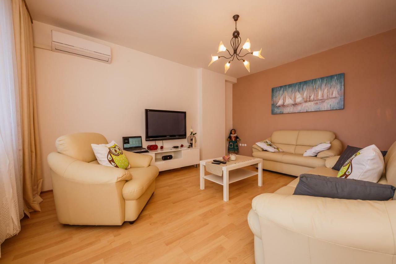 Apartman Lucija Kaštela Екстериор снимка