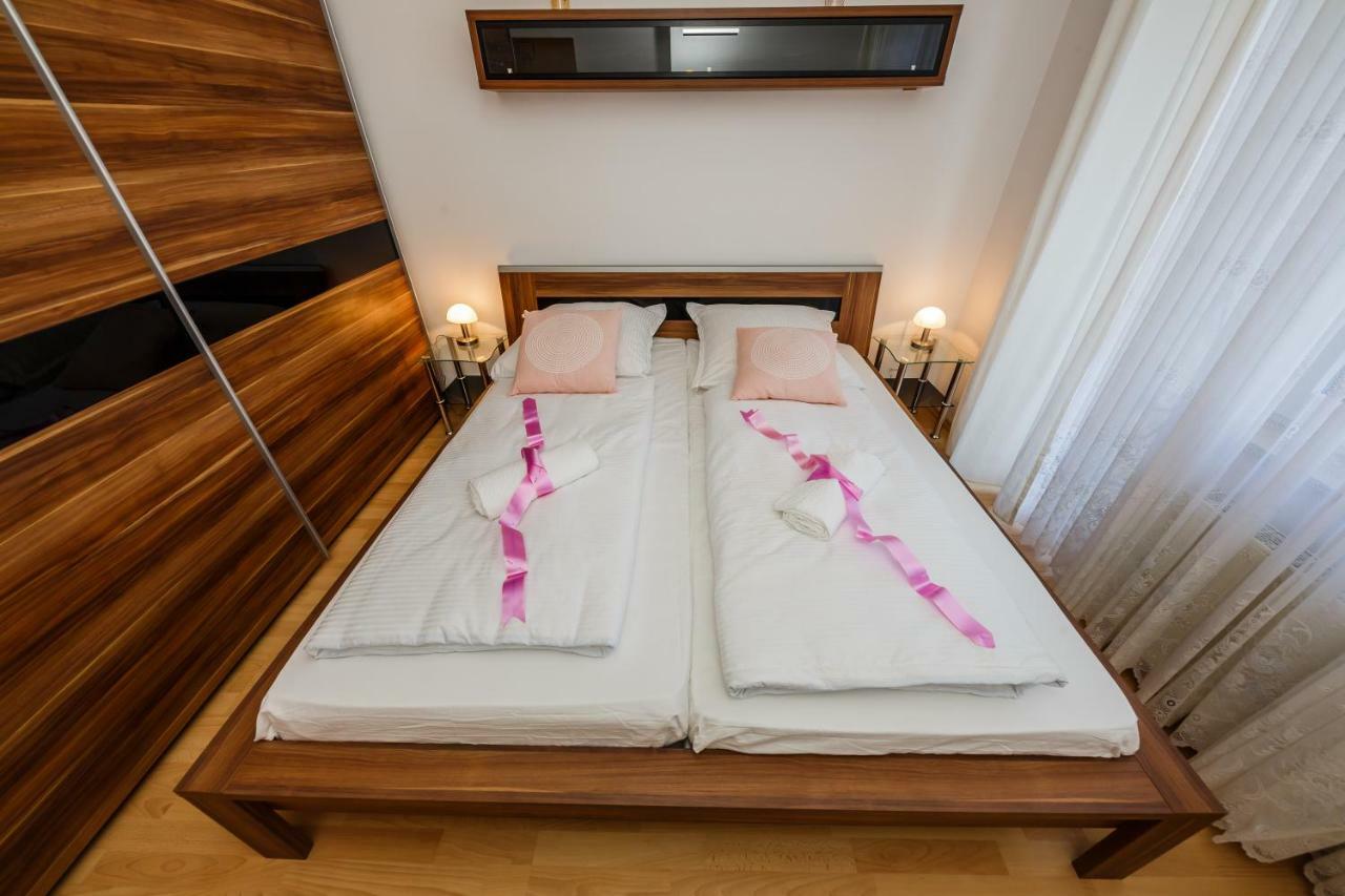 Apartman Lucija Kaštela Екстериор снимка