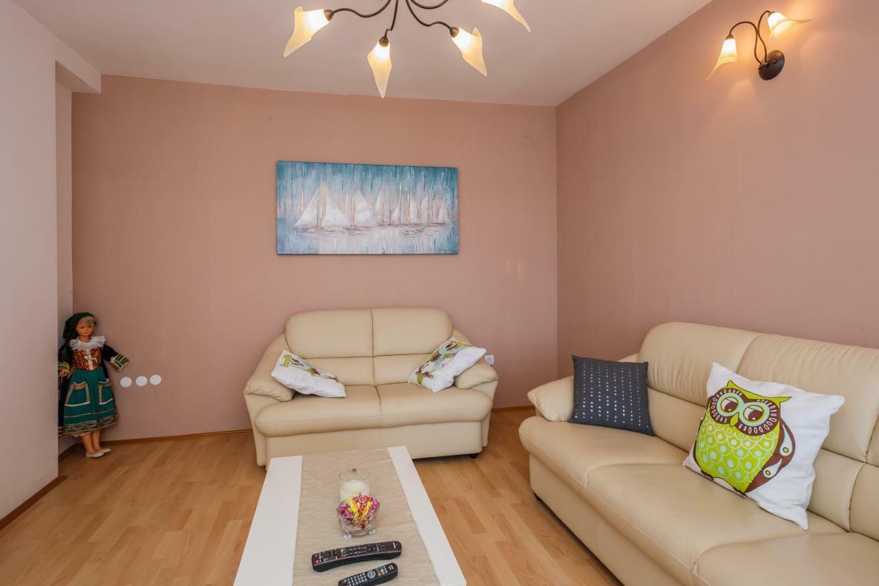 Apartman Lucija Kaštela Екстериор снимка